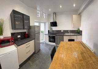  Appartement � louer 4 pi�ces 100 m�