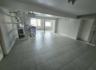  Immeuble � vendre 10 pi�ces 300 m�