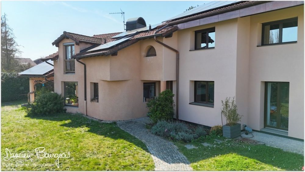 � vendre  Maison Grilly (01220)