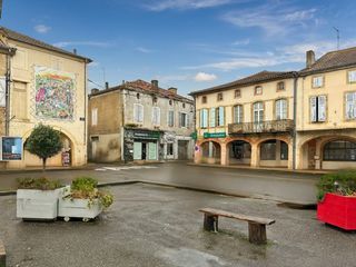  Immeuble � vendre 10 pi�ces 171 m�