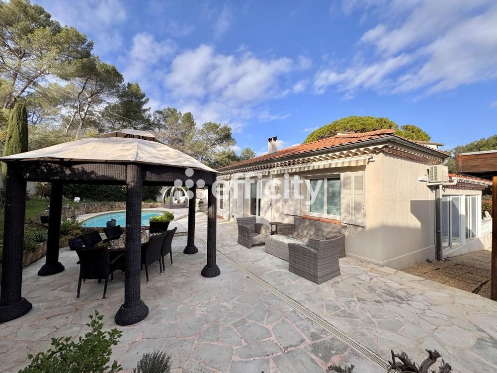 � vendre  Villa Mougins (06250)