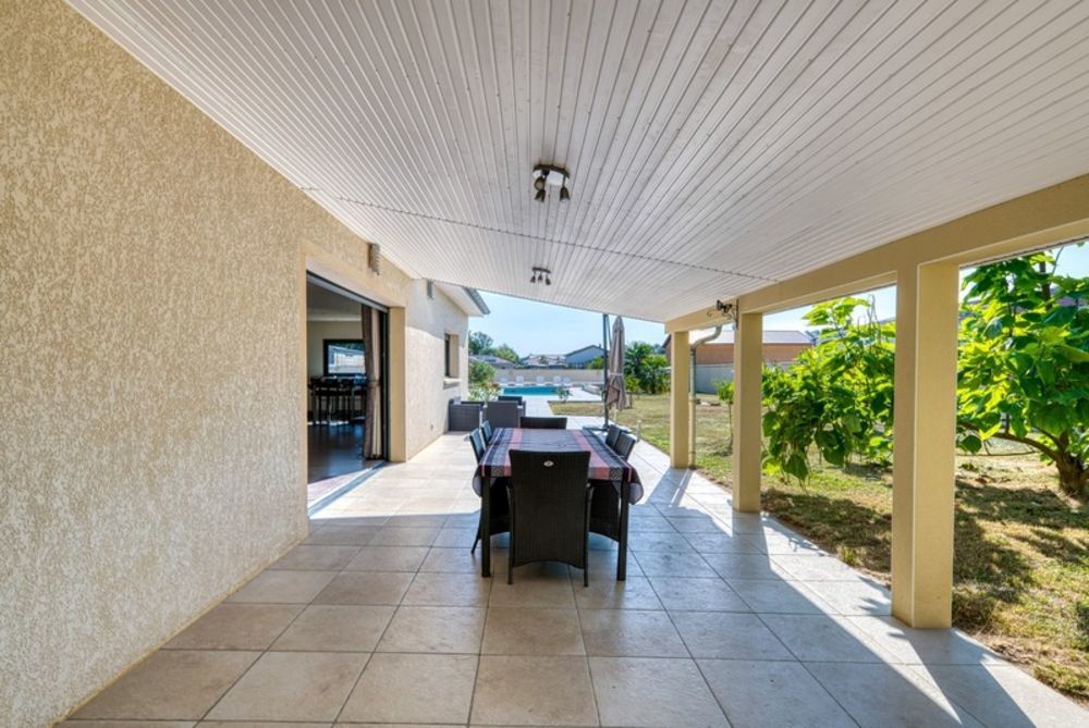 � vendre  Villa Saint-Jean-de-Thurigneux (01390)