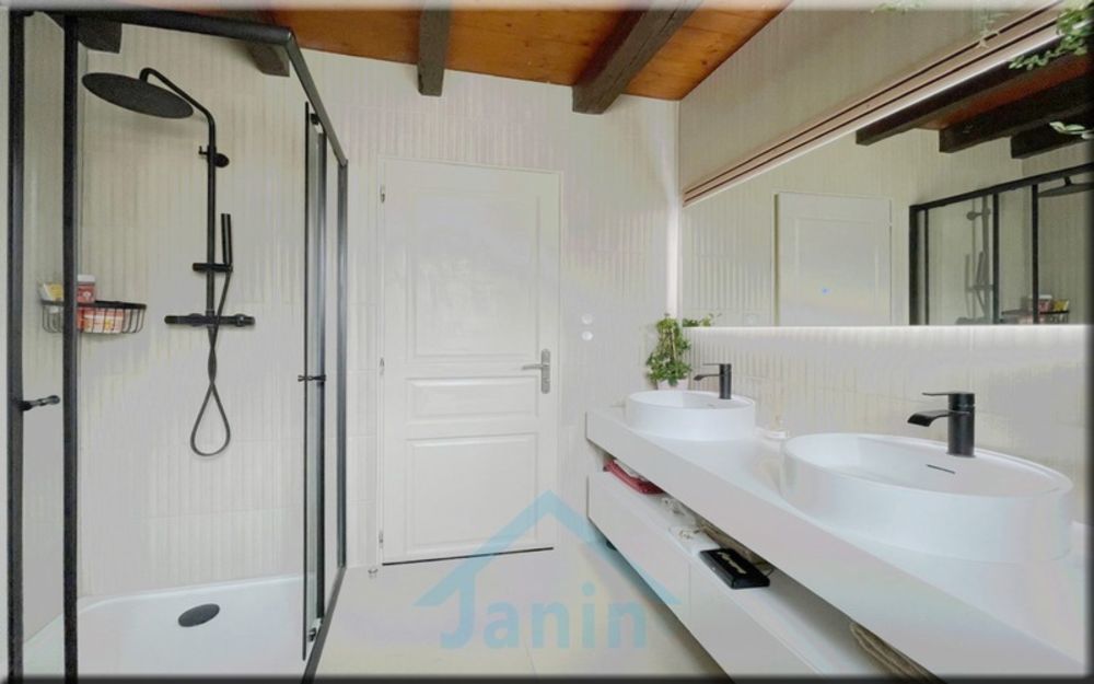 � vendre  Maison Challex (01630)