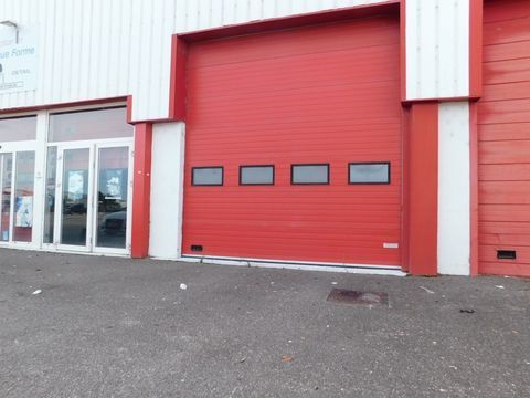 Dpt Meurthe et Moselle (54), &agrave; louer MAXEVILLE Entrepots et Bureaux 564 m2 2585 54320 Maxeville
