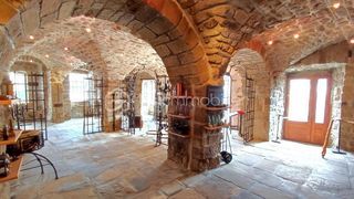  Immeuble � vendre 15 + pi�ces 255 m�