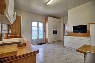  Maison � vendre 9 pi�ces 240 m�