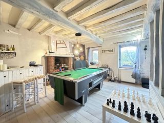  Maison � vendre 8 pi�ces 335 m�