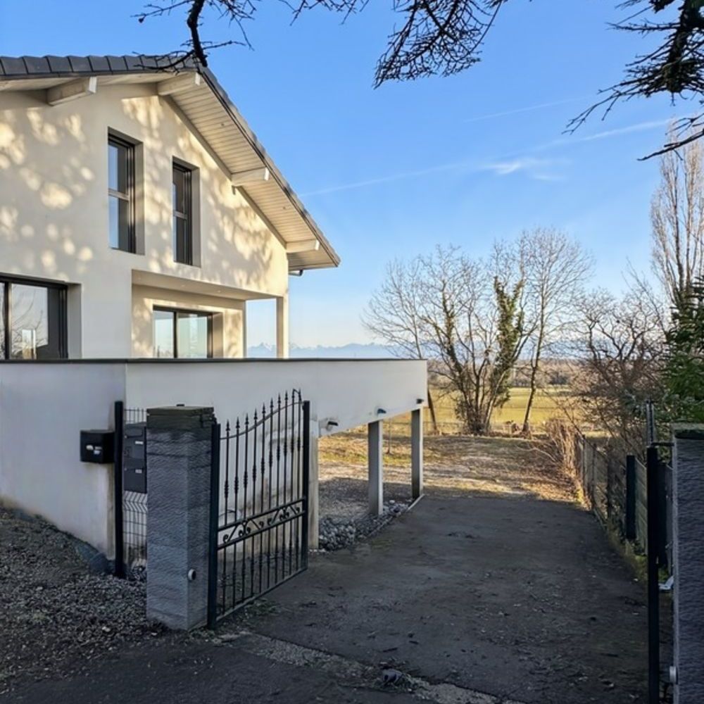 � vendre  Maison Divonne-les-Bains (01220)