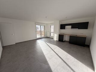  Appartement � louer 4 pi�ces 87 m�