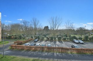  Appartement � vendre 4 pi�ces 85 m�