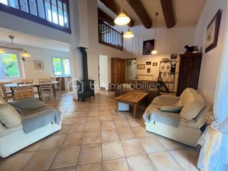  Propri�t�/ch�teau � vendre 13 pi�ces 265 m�