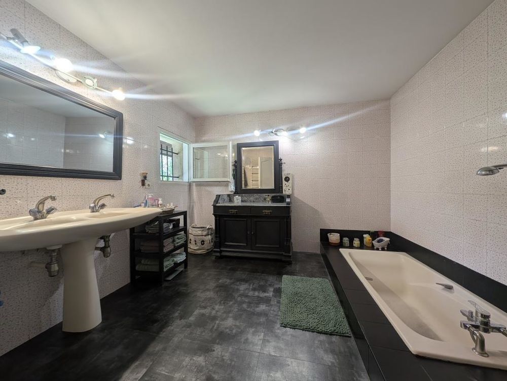 � vendre  Villa Fontanil-Cornillon (38120)