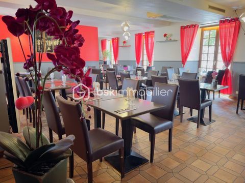 MURS COMMERCIAUX + FONDS DE COMMERCE  Restaurant avec logement � Centre-ville de Jargeau 280000 45150 Jargeau