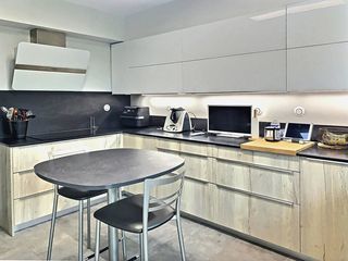  Appartement � vendre 10 pi�ces 193 m�