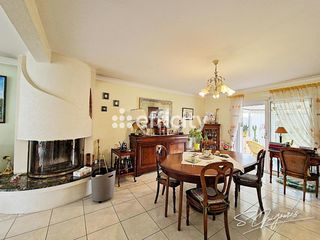  Maison � vendre 6 pi�ces 165 m�