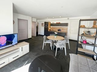  Appartement � vendre 8 pi�ces 180 m�