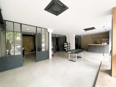 Boutique &agrave; louer avec box sur le boulevard Richard Lenoir 6219 75011 Paris