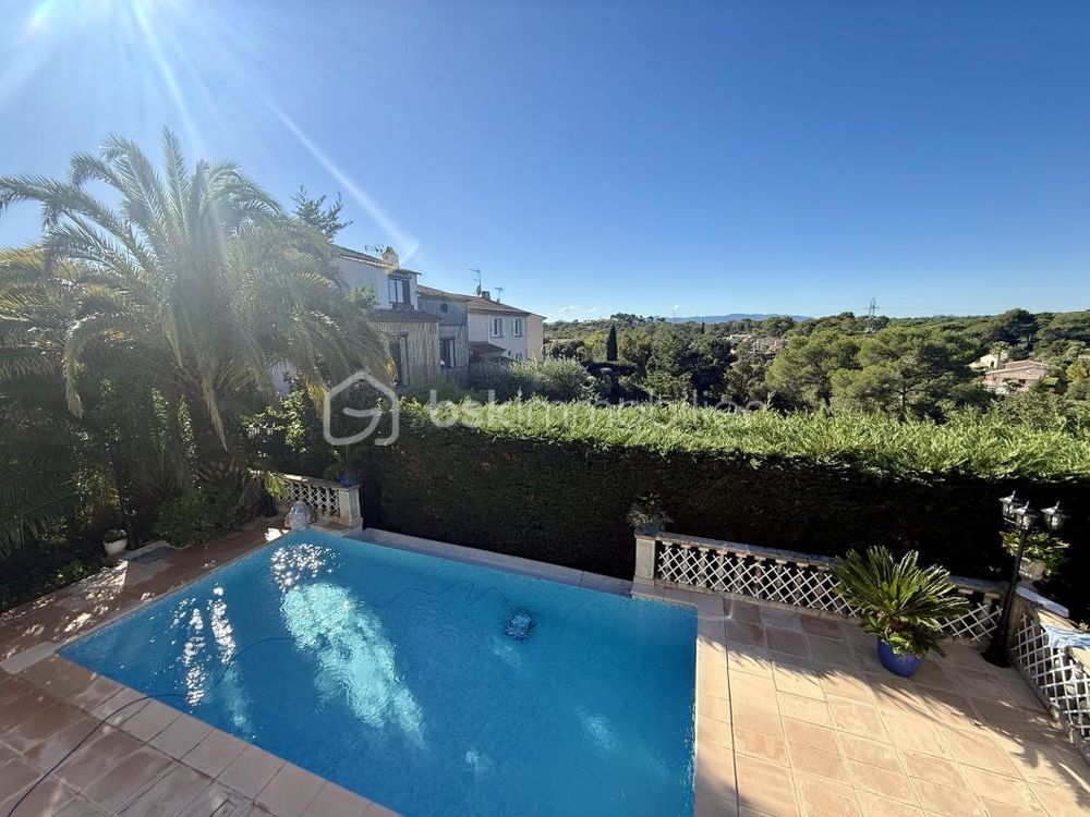 � vendre  Maison Saint-Rapha�l (83700)