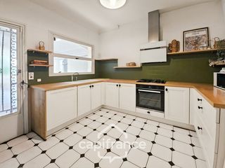  Maison � vendre 9 pi�ces 300 m�