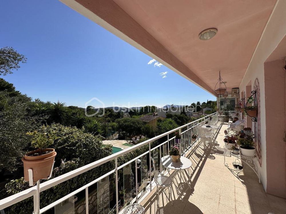 � vendre  Villa Toulon (83100)