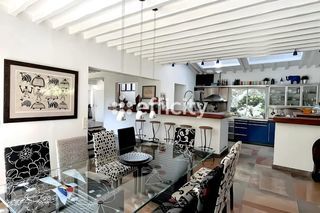  Villa � vendre 8 pi�ces 220 m�