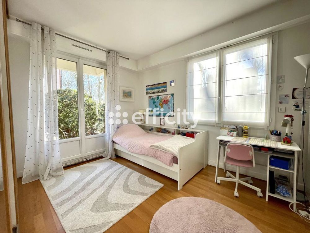 � vendre  Appartement Versailles (78000)