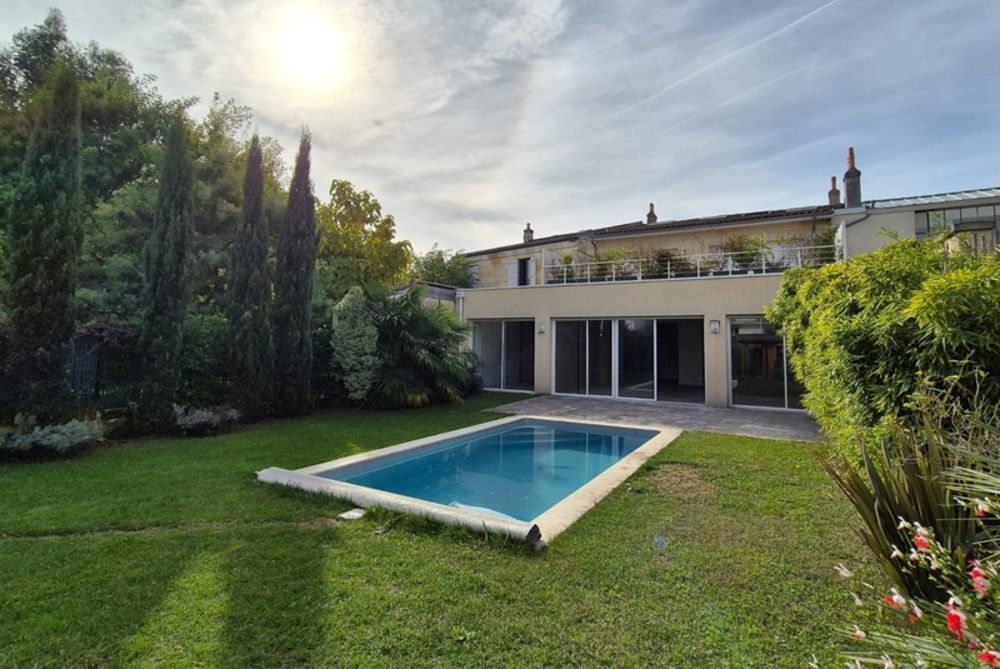 � vendre  Appartement Bordeaux (33000)