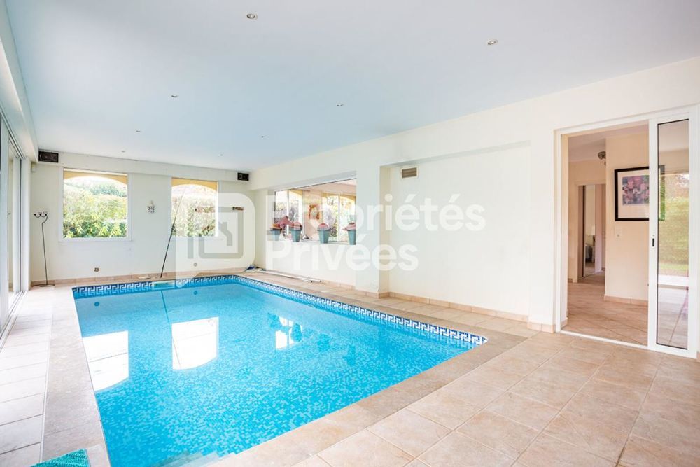 � vendre  Maison Saint-Paul-en-For�t (83440)