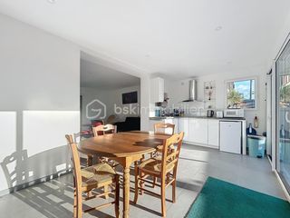  Propri�t�/ch�teau � vendre 7 pi�ces 227 m�