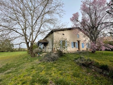   Maison de 140m2, 3 chambres, garage, terrain 2 300m2 � SEYCHES Maison - 5 pi�ce(s) - 140 m�