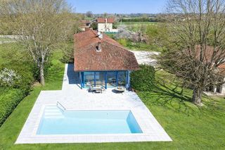  Maison � vendre 5 pi�ces 200 m�