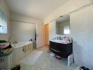  Maison � vendre 9 pi�ces 270 m�