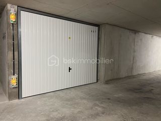  Parking / Garage � vendre 