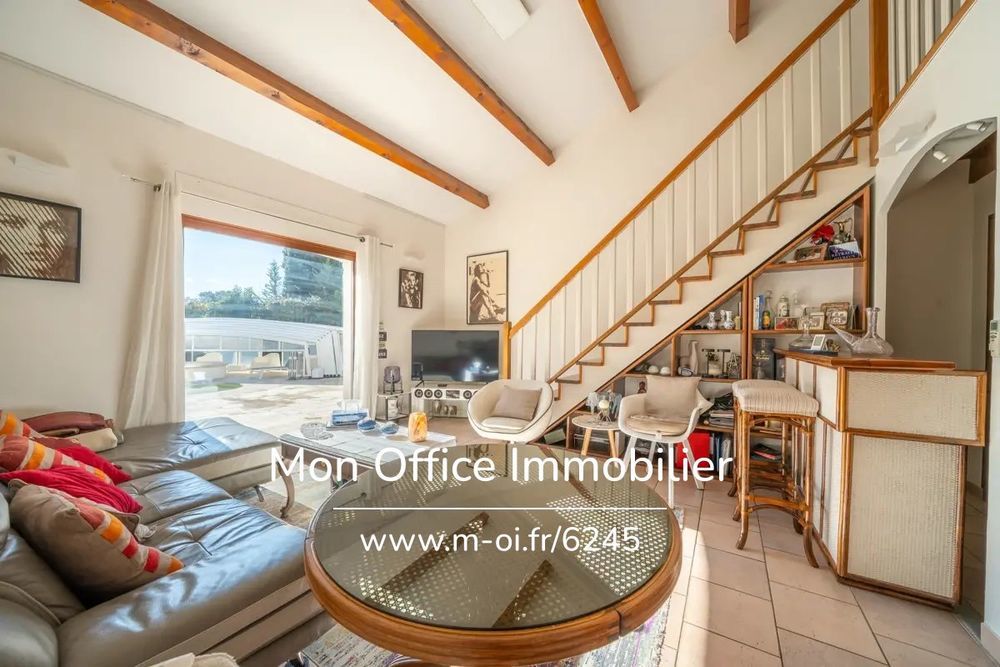 � vendre  Maison Cabri�s (13480)