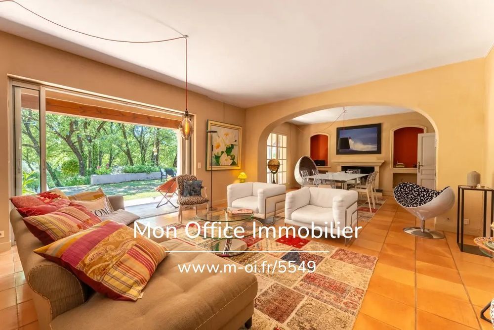 � vendre  Propri�t�/ch�teau Rognes (13840)