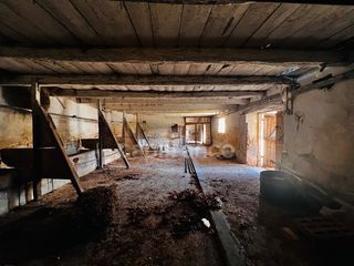  Remise / Grange � vendre 4 pi�ces 155 m�