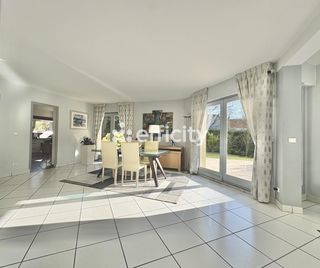  Maison � vendre 7 pi�ces 205 m�