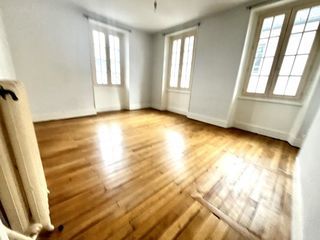  Appartement � louer 5 pi�ces 105 m�