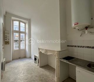  Immeuble � vendre 10 pi�ces 225 m�