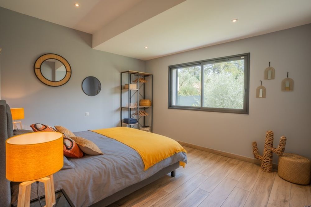 � vendre  Maison Solli�s-Toucas (83210)