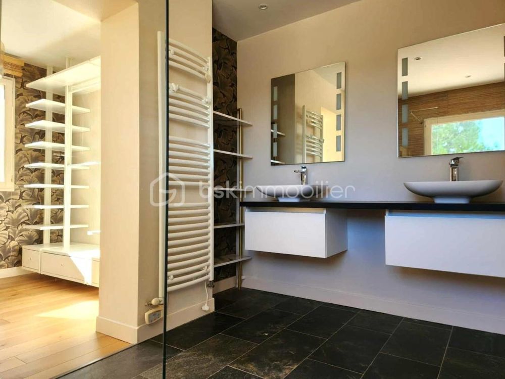 � vendre  Villa P�zenas (34120)