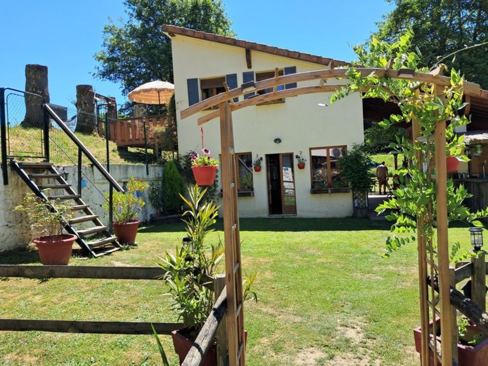 � vendre  Maison Confolens (16500)