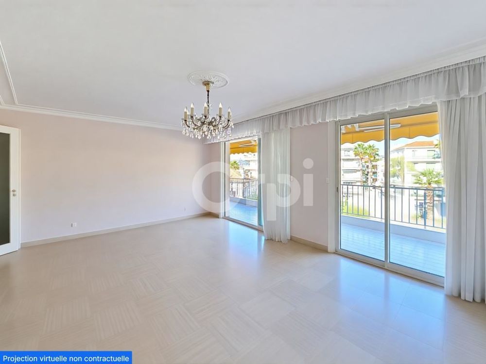 � vendre  Appartement Antibes (06600)