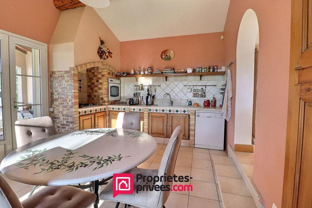� vendre  Villa Uz�s (30700)