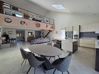  Maison � vendre 6 pi�ces 229 m�