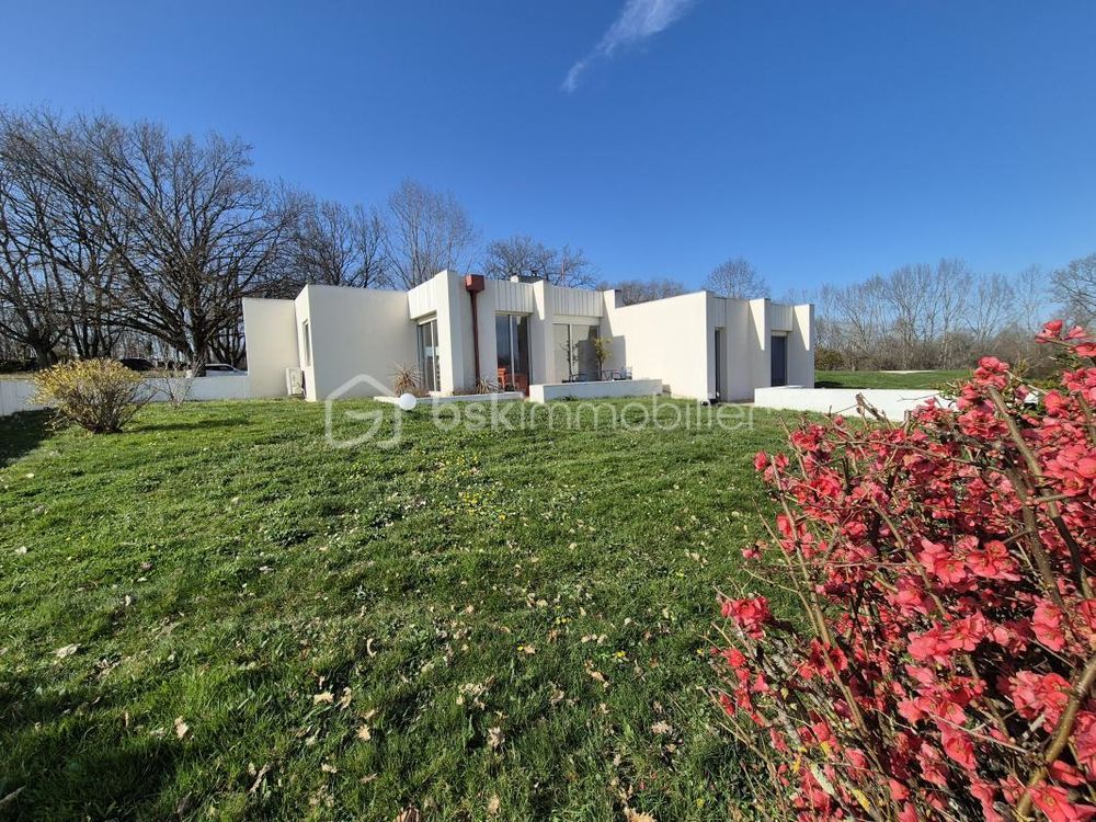 � vendre  Maison Fleurance (32500)