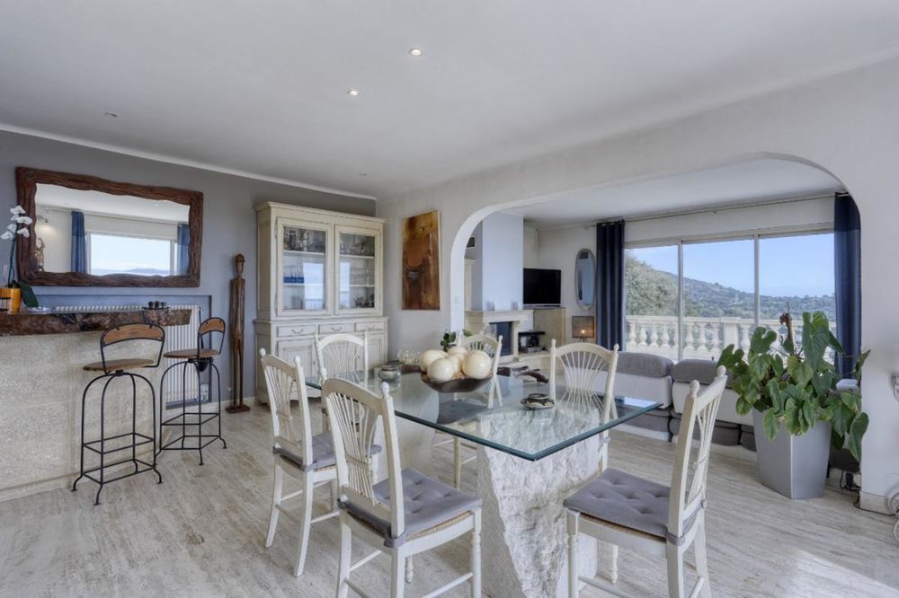 � vendre  Maison Rayol-Canadel-sur-Mer (83820)