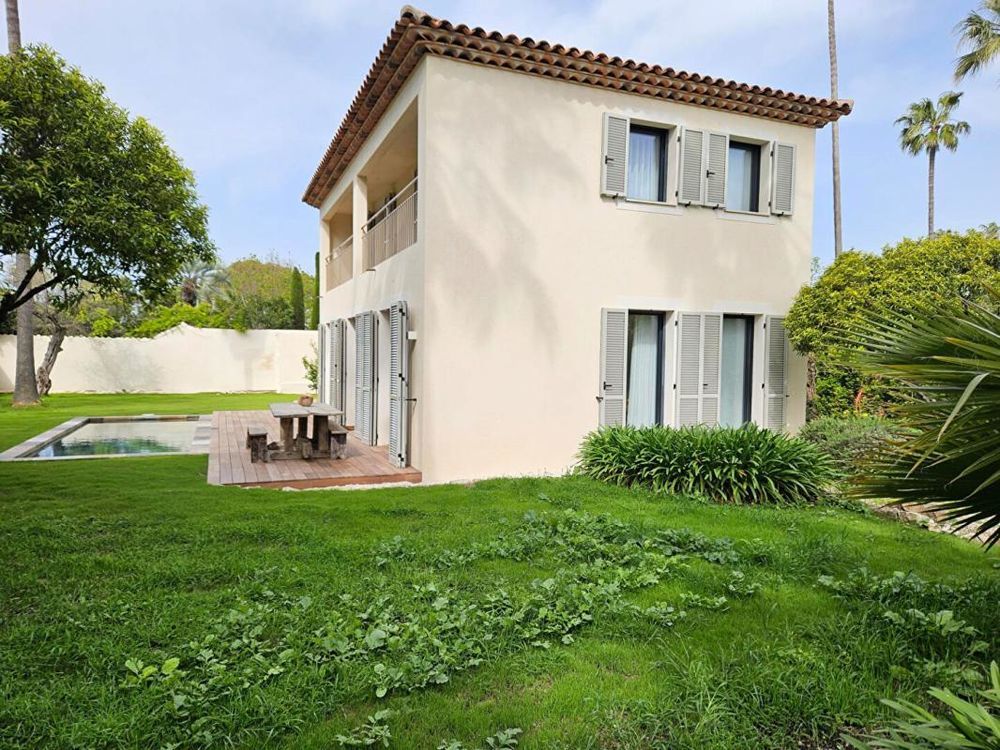 � vendre  Maison Antibes (06600)