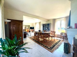  Maison � vendre 8 pi�ces 180 m�