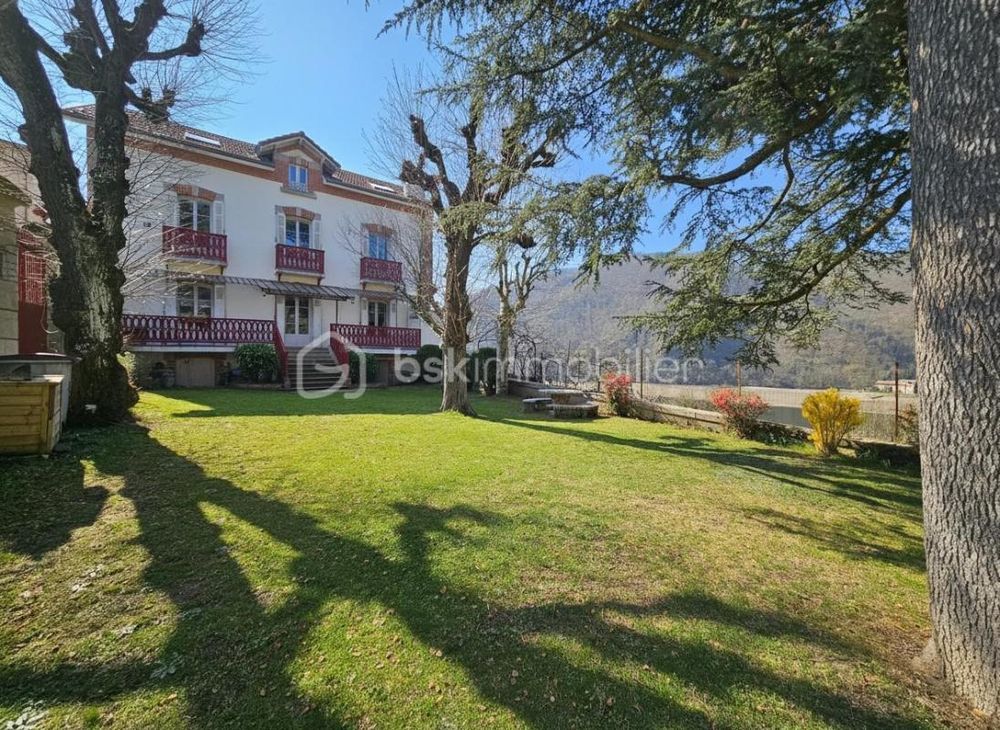 � vendre  Propri�t�/ch�teau Saint-Paul-en-Cornillon (42240)